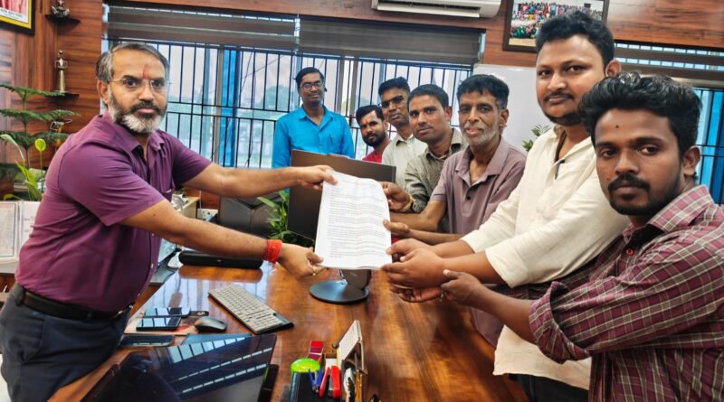 बालमुकुंद फैक्ट्री में उसरी नदी से पानी उठाने पर रोक लगाने की मांग